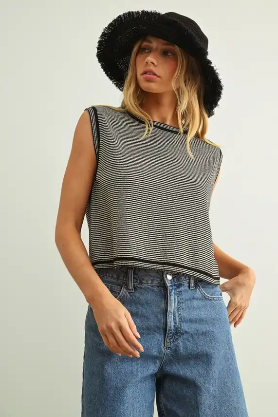 PINSTRIPED SLEEVELESS KNIT TOP