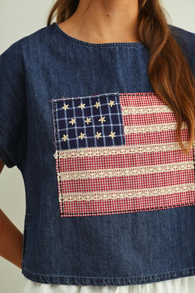 MIXED FABRIC FLAG PATCHED DOLMAN SLEEVE TOP