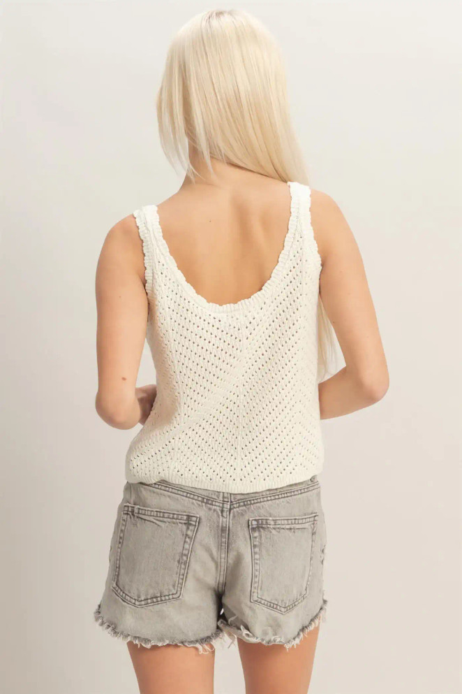 SCALLOP EDGE BUTTON FRONT TANK TOP