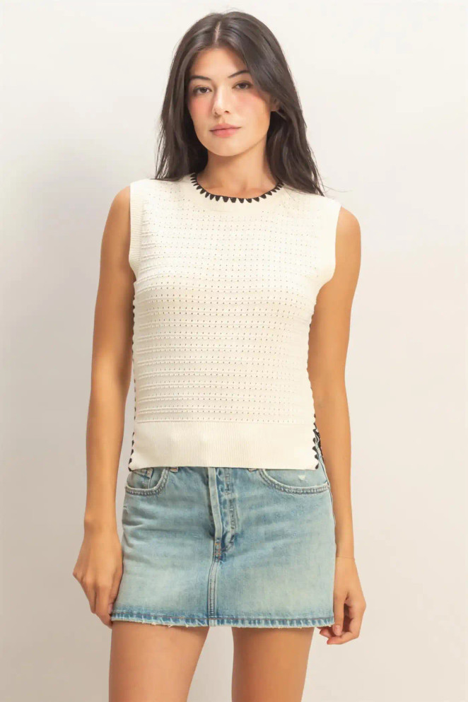 EYELET SLEEVELESS KNIT TOP