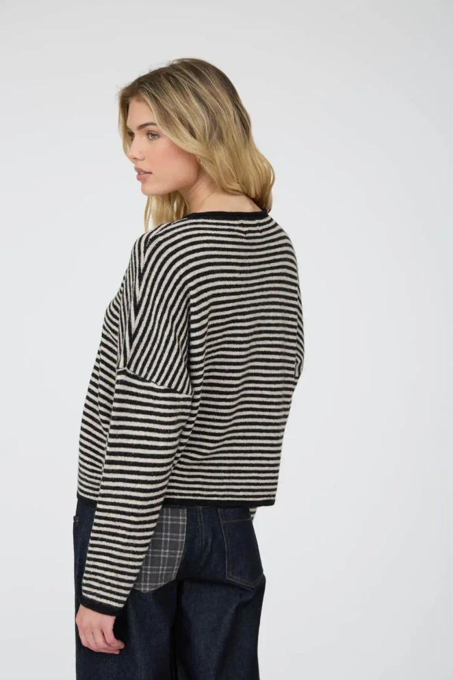 STRIPE RAW EDGE LONG SLEEVE CARDIGAN
