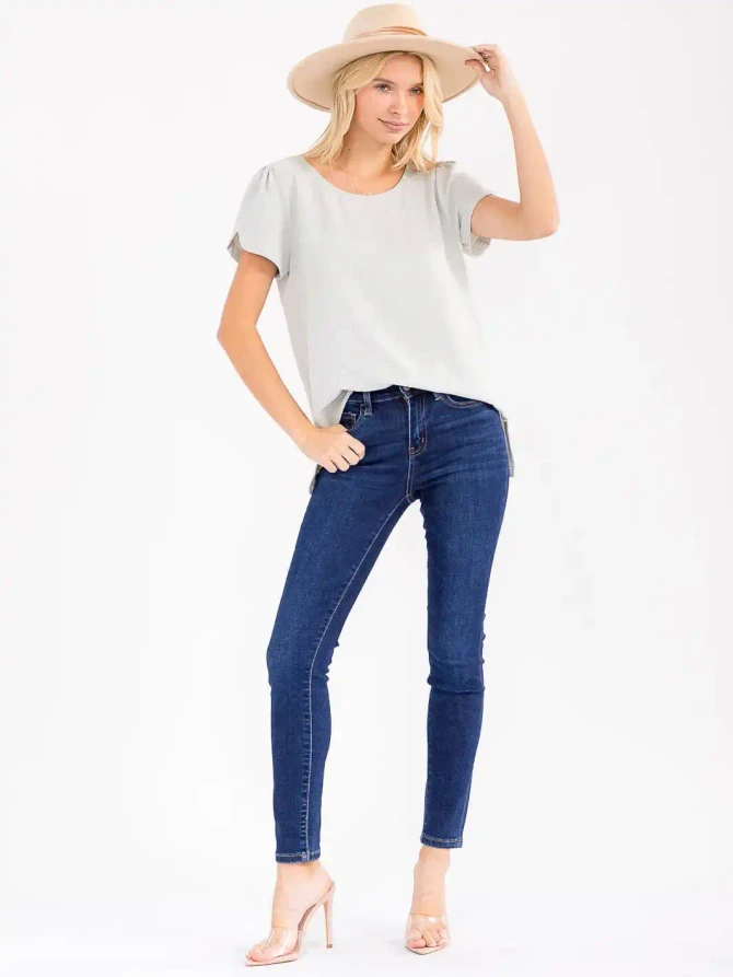 SHORT SLEEVE HIGH-LOW DETAILED BLOUSE