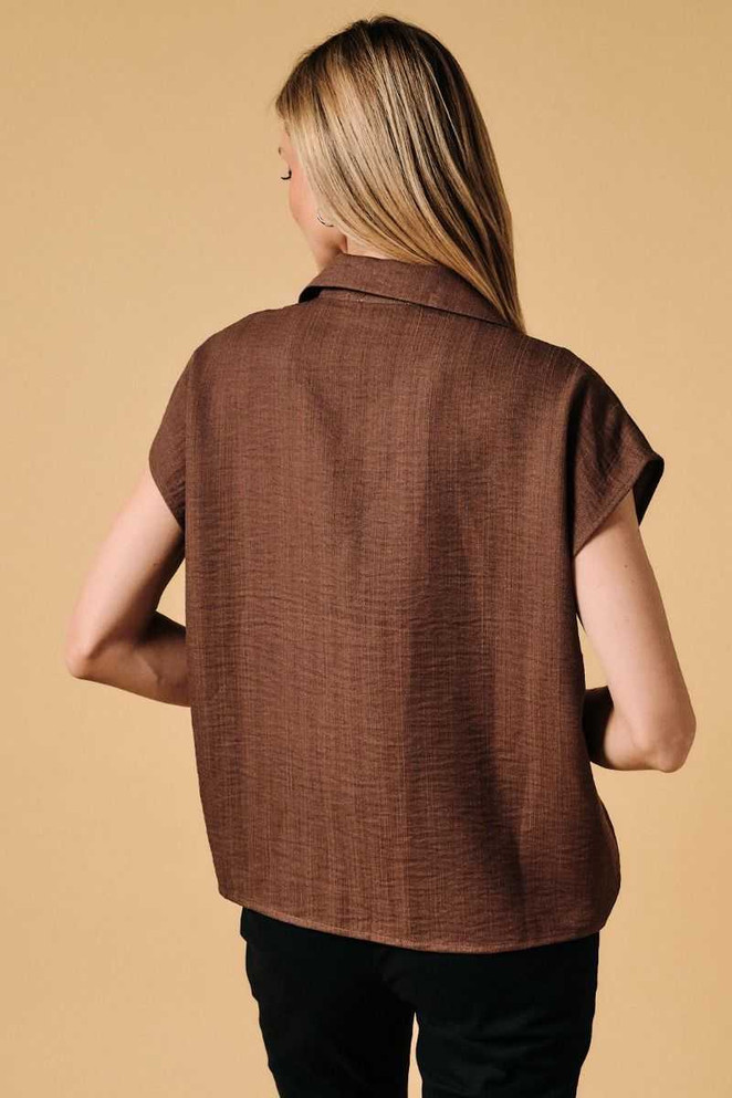 WIDE SHOULDER SLEEVELESS BUTTON DOWN SHIRT