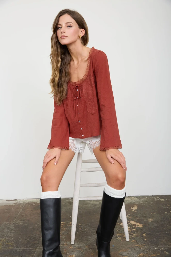 SCOOP NECK FRONT TIE LACE TRIM LONG SLEEVE TOP