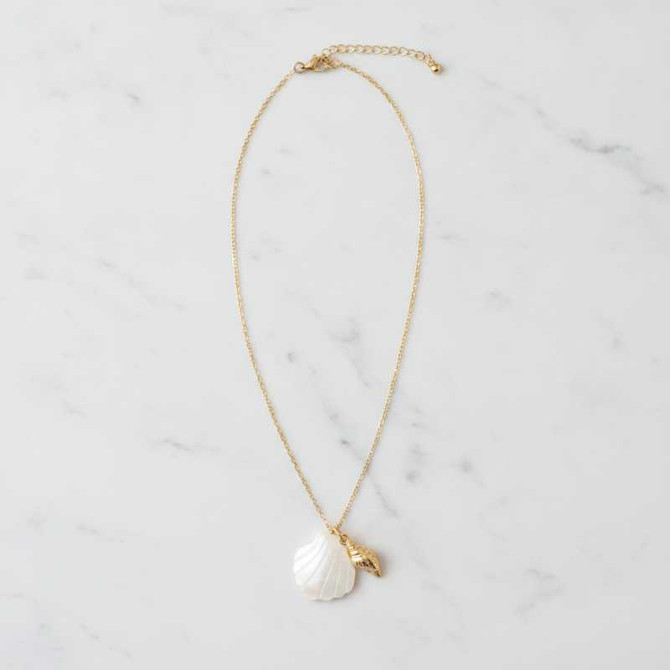 SEASHELL PENDANT NECKLACE DAINTY MOTHER OF PEARL & CONCH