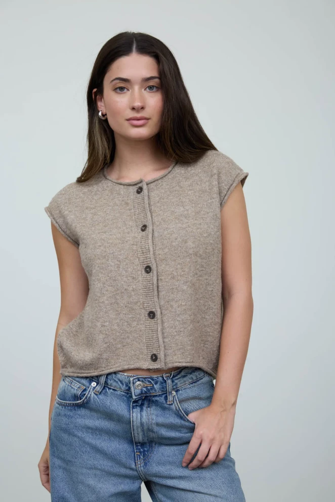 ROUND NECK SHORT SLEEVE ROLLED EDGE TOP