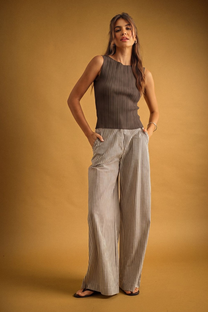 RIBBED KNITTED TOP