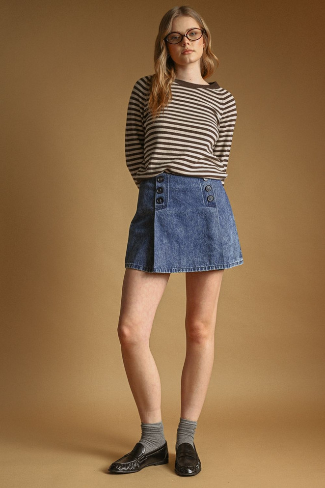 STRIPED ROUND NECK SWEATER