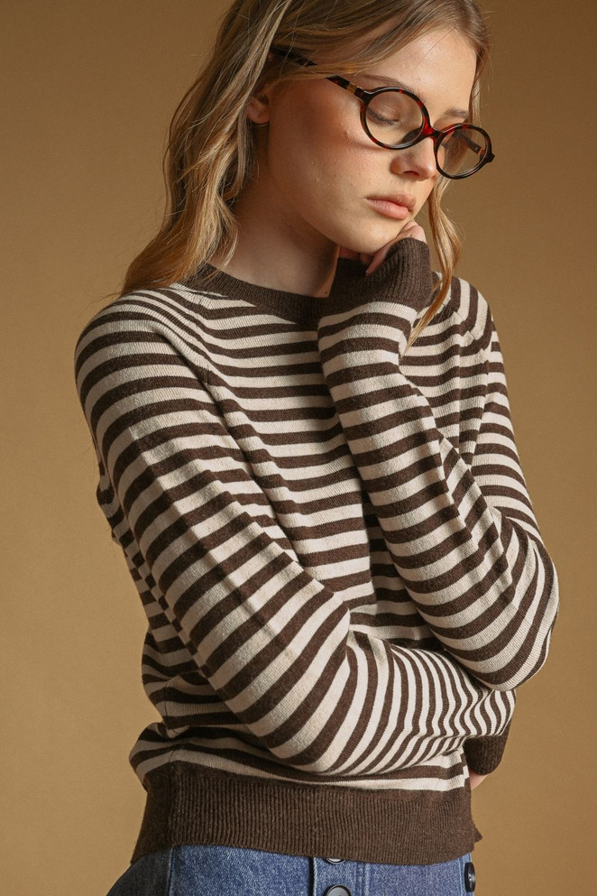 STRIPED ROUND NECK SWEATER