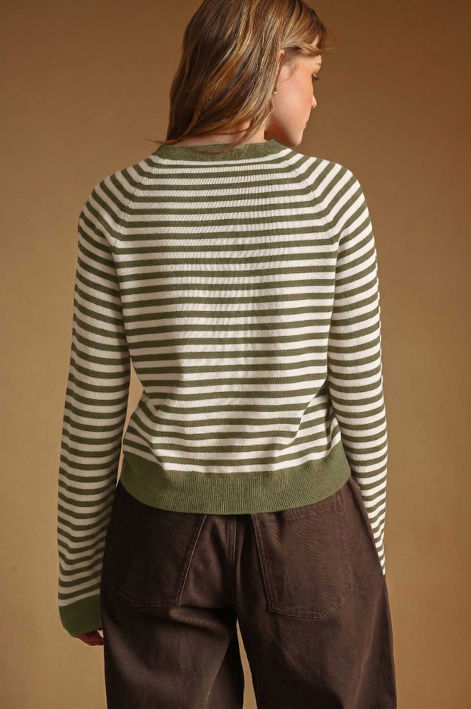 STRIPED ROUND NECK SWEATER