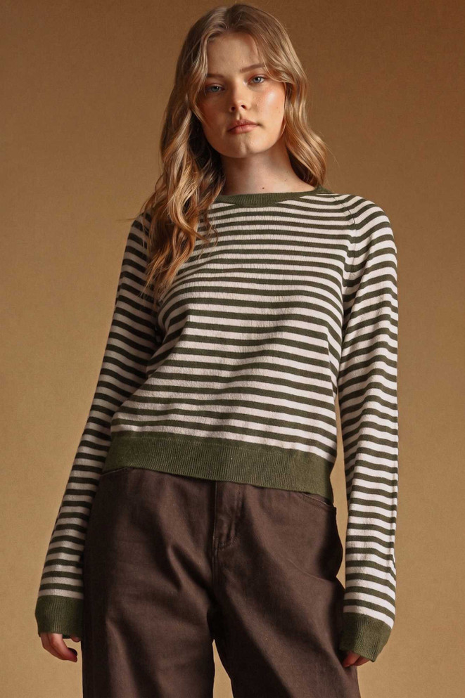 STRIPED ROUND NECK SWEATER