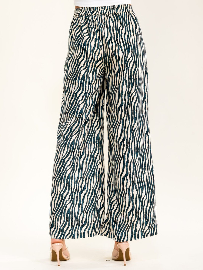 ELASTIC WAIST FRONT ZEBRA PRINT WIDE LEG PANTS