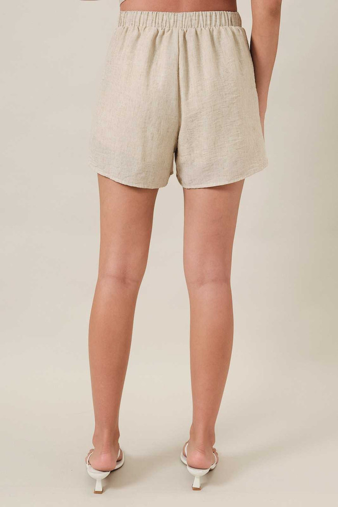 HIGH WAIST FRONT PLEATED SHORT