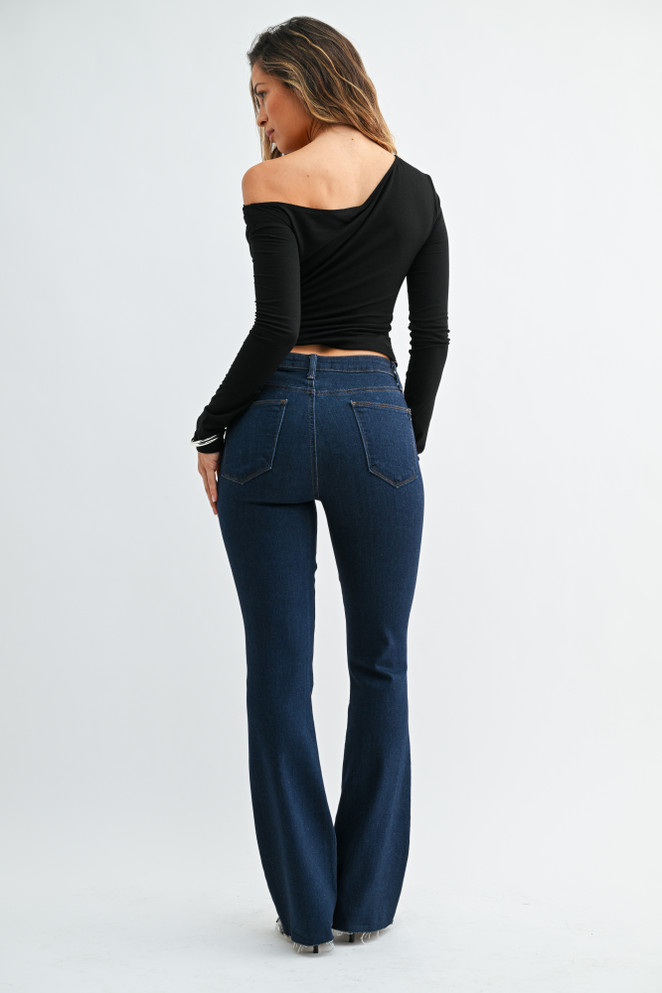 SLIM BOOTCUT WITH SCISSOR CUT