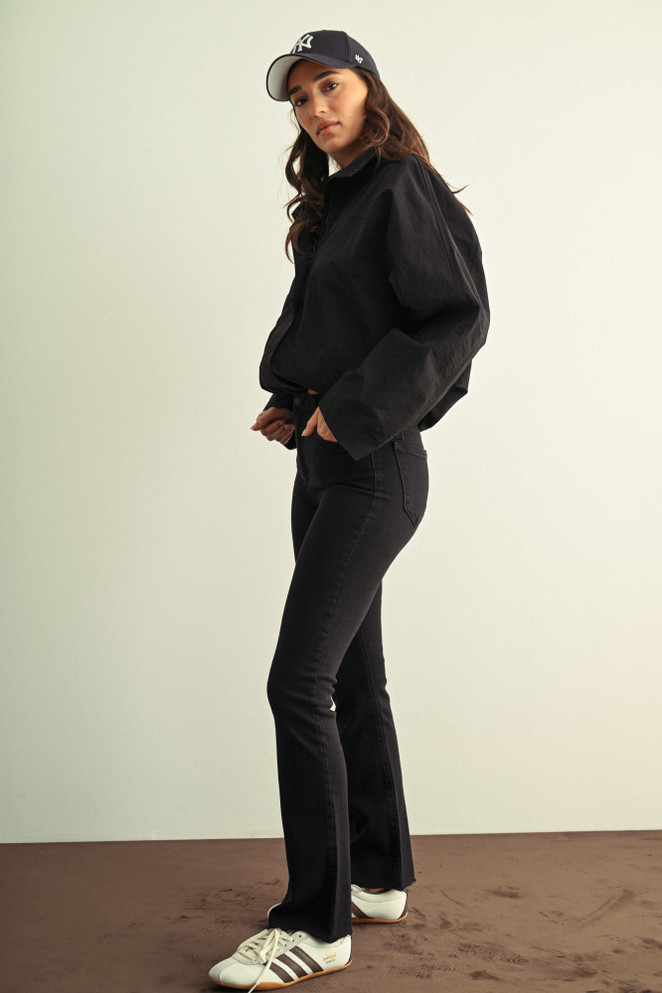 SLIM BOOTCUT WITH SCISSOR CUT