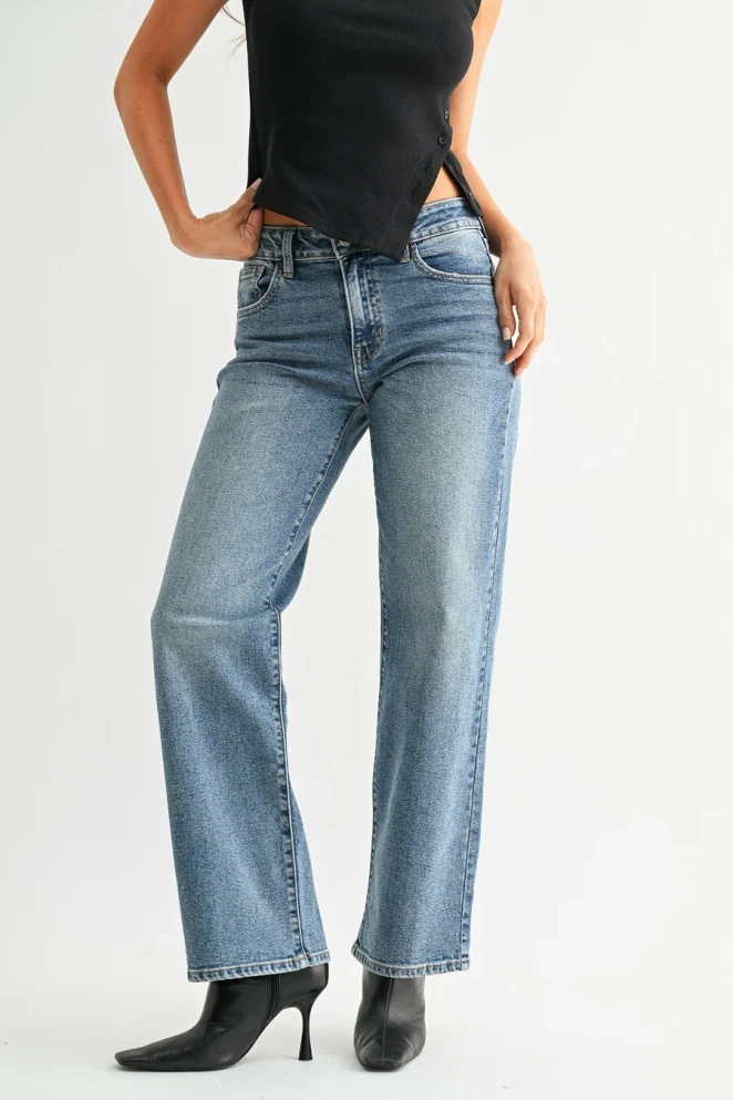 LOOSE LOW RISE STRETCH STRAIGHT DENIM