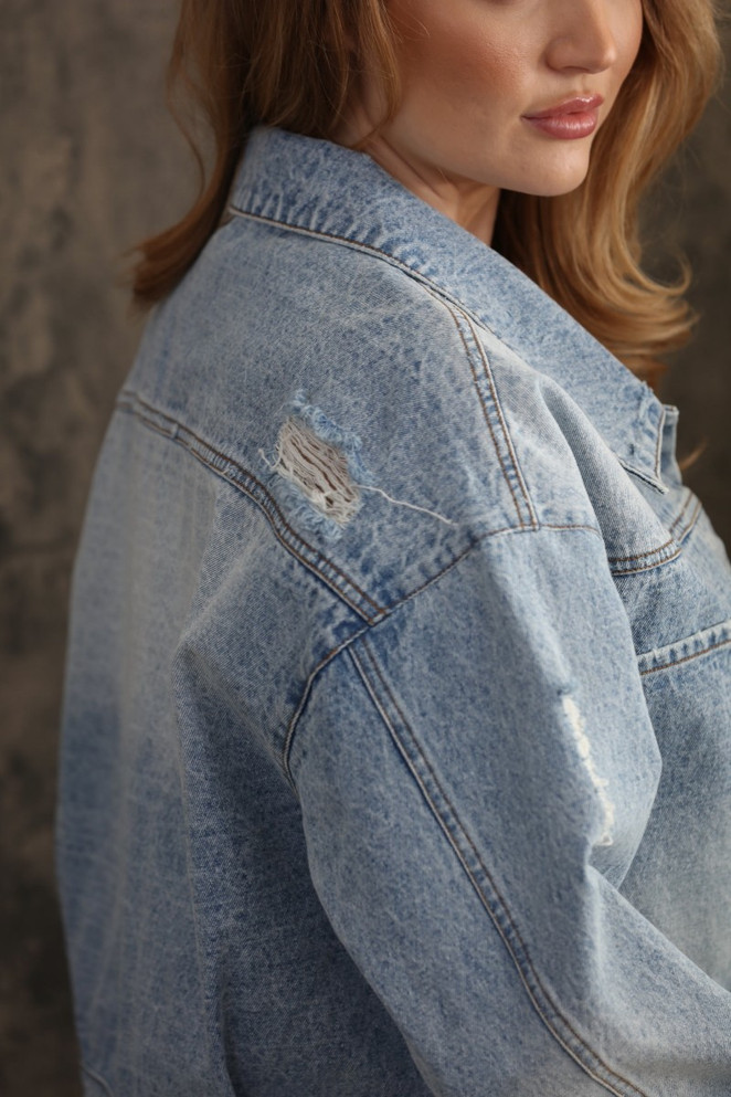 OVERSIZED TRUCKER BOW PATCH DENIM JACKET