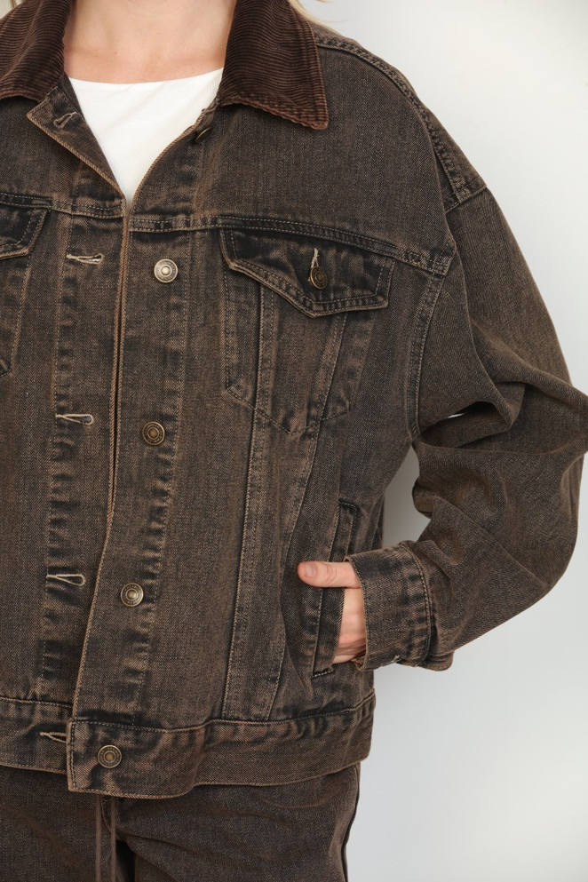 OVERSIZED TRUCKER DENIM JACKET