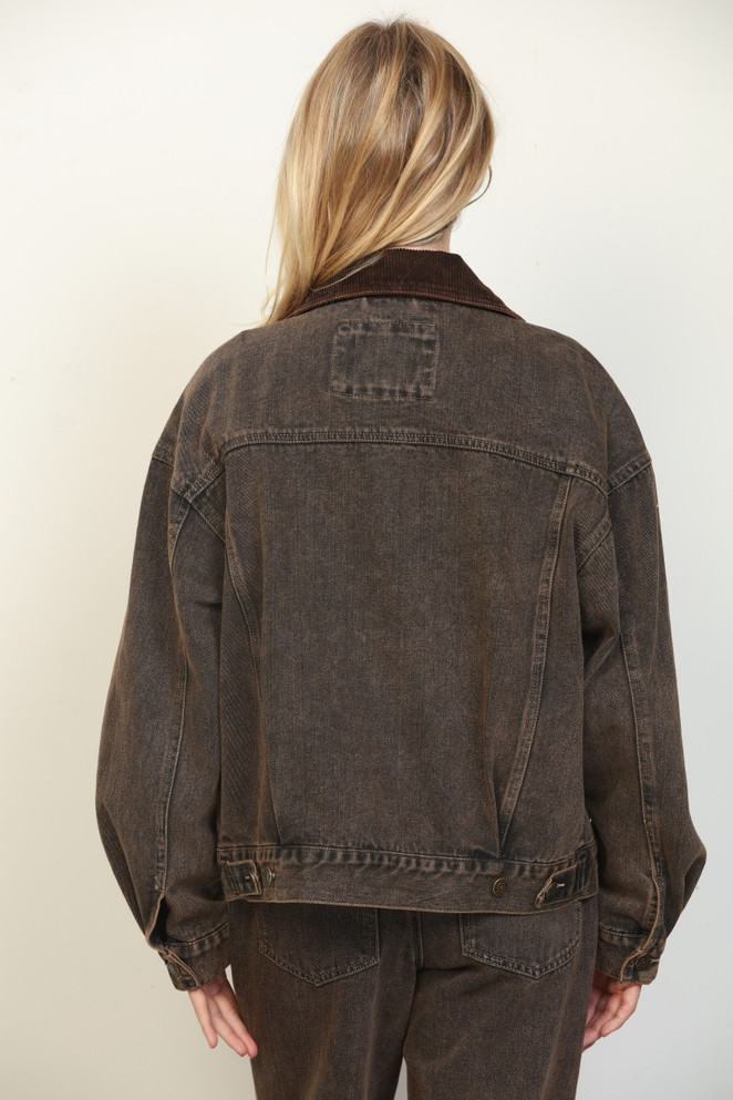 OVERSIZED TRUCKER DENIM JACKET