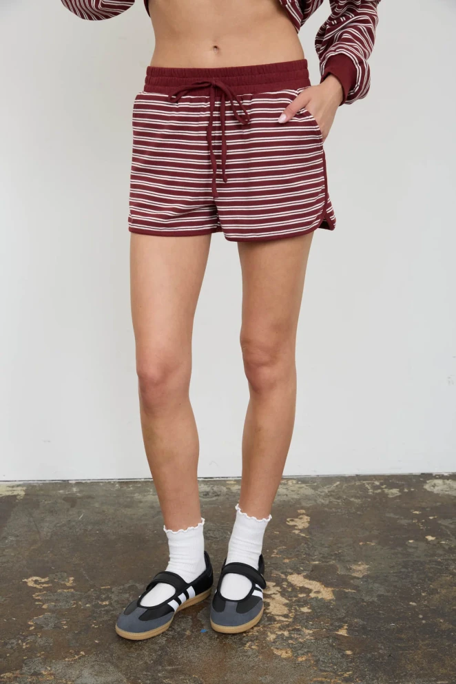 STRIPED CONTRAST WAIST KNIT SHORT