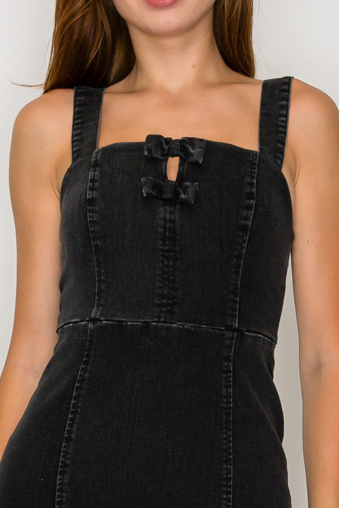 RIBBON KEYHOLE DENIM MINI DRESS
