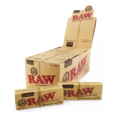 Raw Masterpiece Classic Rolling Paper With Pre-Rolled Tips - 1 1/4 Size - 24 Packs Per Box Raw Masterpiece Classic Rolling Paper With Pre-Rolled Tips - 1 1/4 Size - 24 Packs Per Box