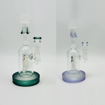 Aleaf 9.5 Inches - Trippy Ghost Perk Waterpipe (Al2092) Aleaf 9.5 Inches - Trippy Ghost Perk Waterpipe (Al2092)