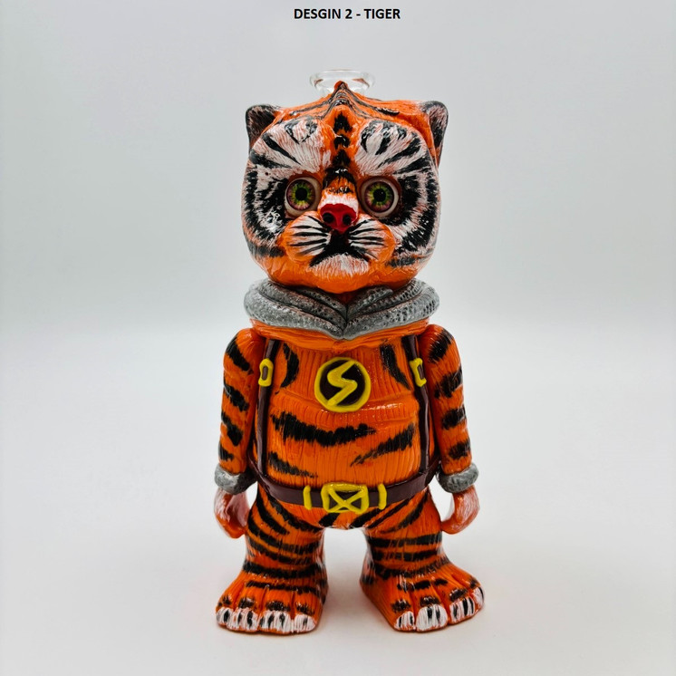 3D Character Waterpipe - 8 Inch - Assorted