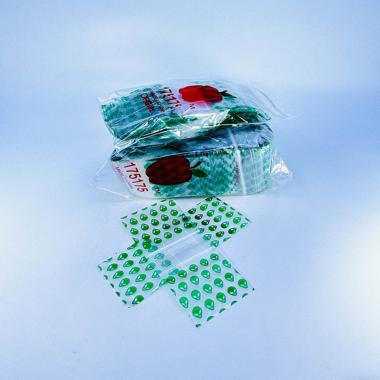 Apple Baggies 175175 - Ziplock 2.5mil Plastic Bags - 1.75 X 1.75 Inch - 100 Bags Per Pack - 10 Packs Per Box