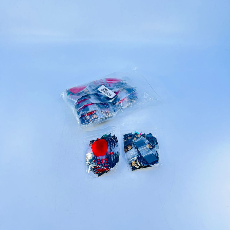 Apple Baggies 1212 - Ziplock 1/2"X1/2" Inch - 100 Bags Per Pack - 10 Packs Per Box - Assorted Designs