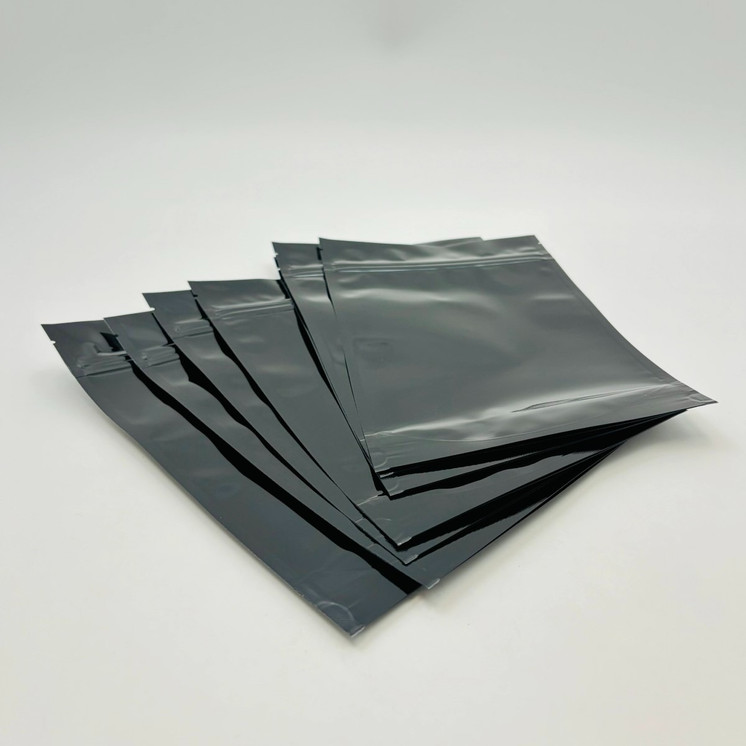 Smell Proof Bags - 3 Counts Per Pack - 6 X 8 Inch