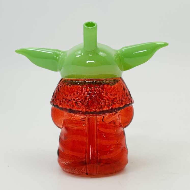 Glass Baby Yoda Waterpipe 