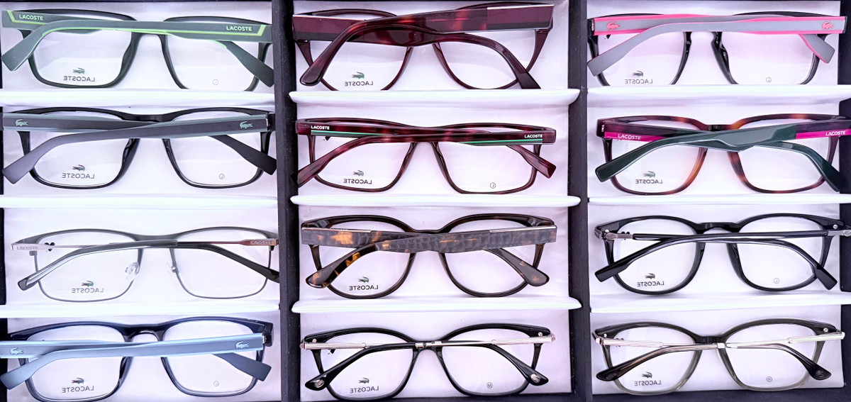 Lacoste Optical Kit #9 – 12-piece mixed-gender eyeglass frame assortment. Lacoste Optical Kit #9 – 12-piece mixed-gender eyeglass frame assortment.