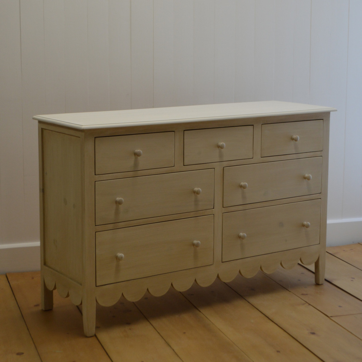 Cottage Scalloped Dresser English Farmhouse Furniture Ann Bradshaw