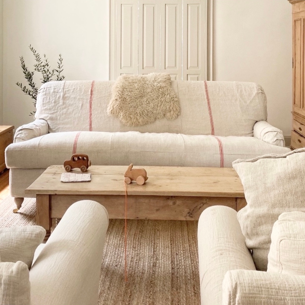 English Roll Arm Sofa in French Grain sack by English Farmhouse Furniture