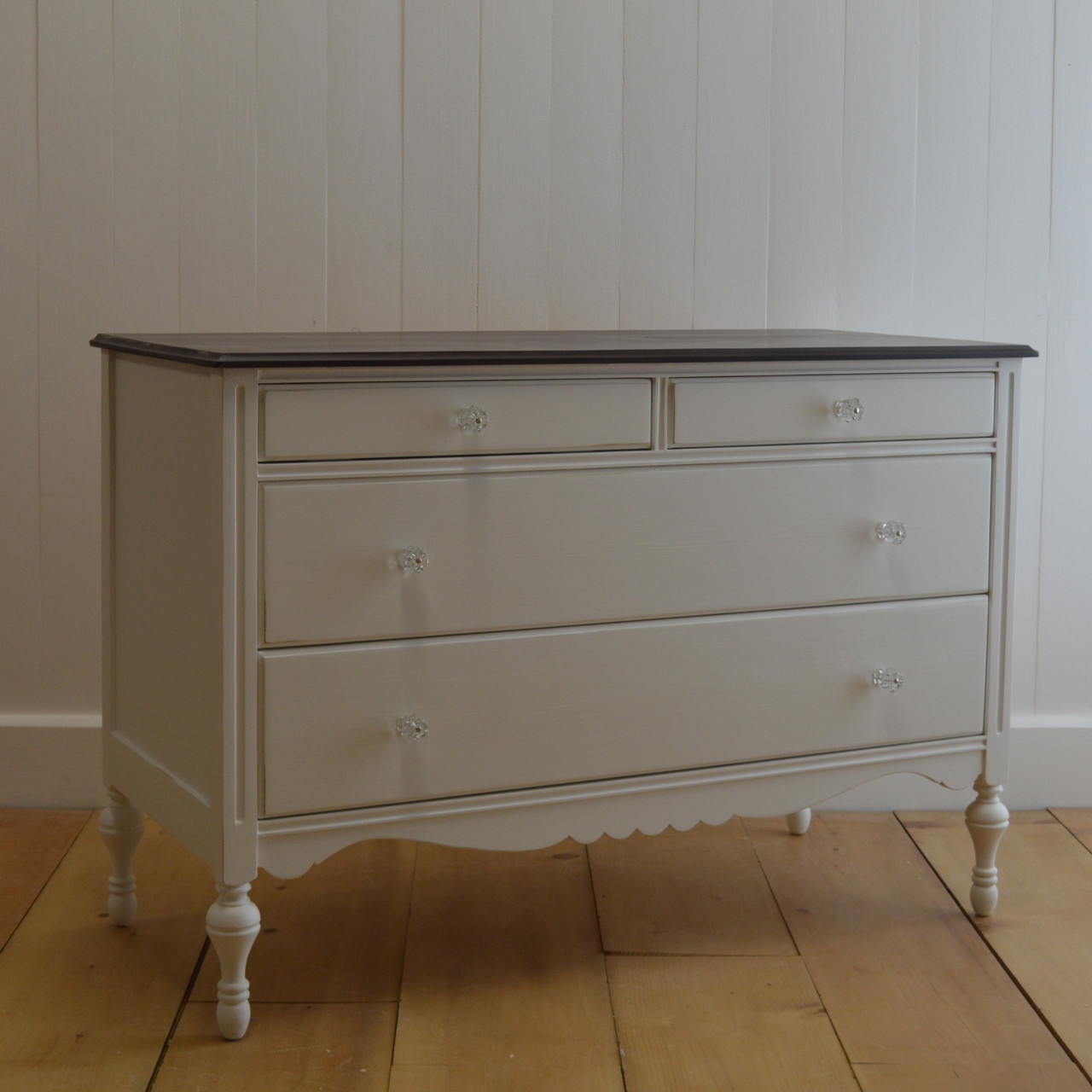 Eloise Linen Dresser - English Farmhouse Furniture