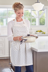 Black dot apron