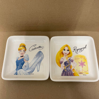 DAMAGED BOX - Disney Enchanting Double Pack Rapunzel and Cinderella Trinket Trays