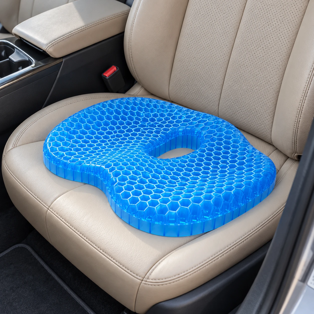 Blue FormaGel cushion on a beige car seat, illustrated.