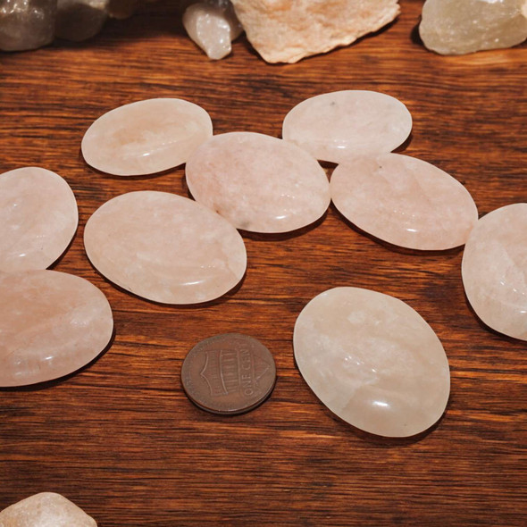 Peach Quartz oval worry / thumb stone Peach Quartz oval worry / thumb stone