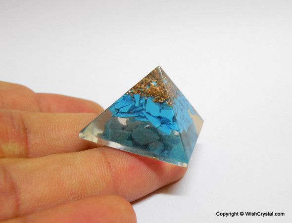 Halo Turquoise Orgone Pyramid - 25 mm