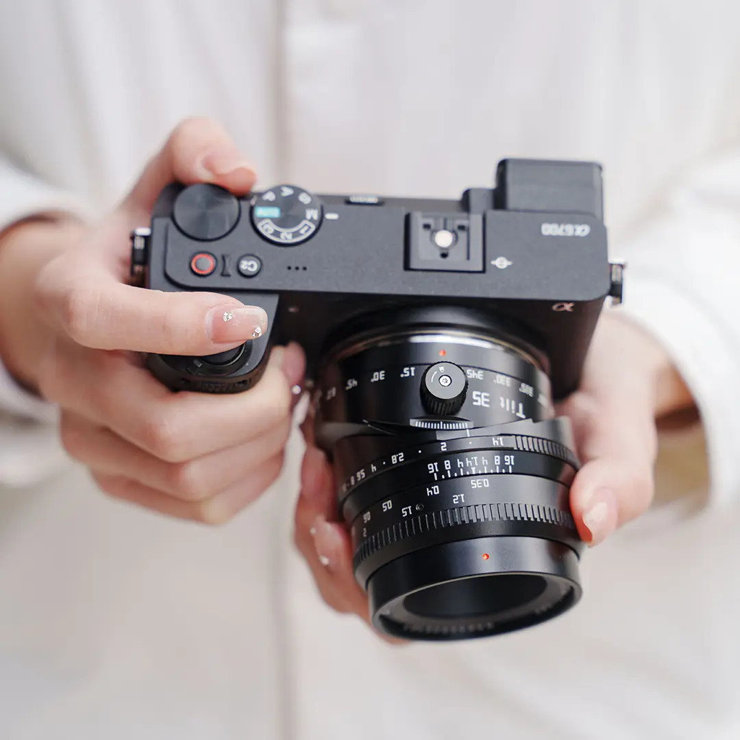 TTArtisan 銘匠35mm F/1.4 Tilt APS-C Lens Fuji X 移軸鏡頭- Yingkee