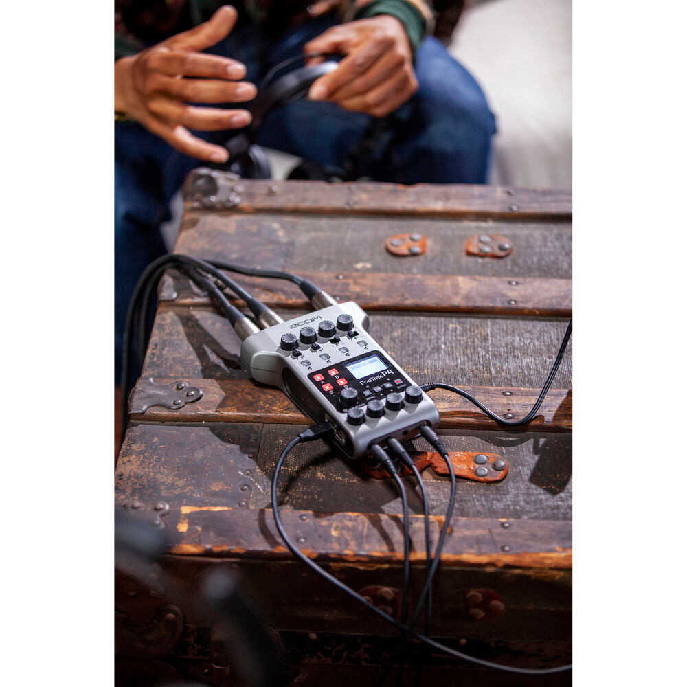 Zoom PodTrak P4 Podcast Recorder 錄音機- Yingkee Photo