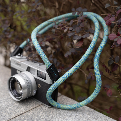 A-MoDe CSC130-FGRB 10mm 登山繩相機帶 130cm (花綠藍) 圖片 1