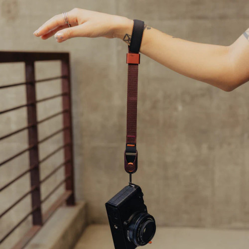 Peak Design Cuff Camera Strap Eclipse 相機手腕帶 (紅色) Peak Design Cuff Camera Strap Eclipse 相機手腕帶 (紅色)