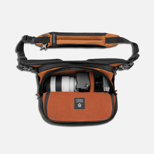 Wandrd Rogue Sling Bag V2 6L Sedona Orange 斜背包
