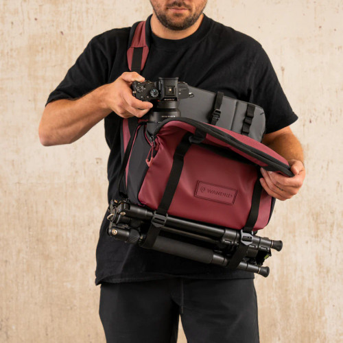 Wandrd Rogue Sling Bag V2 9L Rhone Burgundy 斜背包