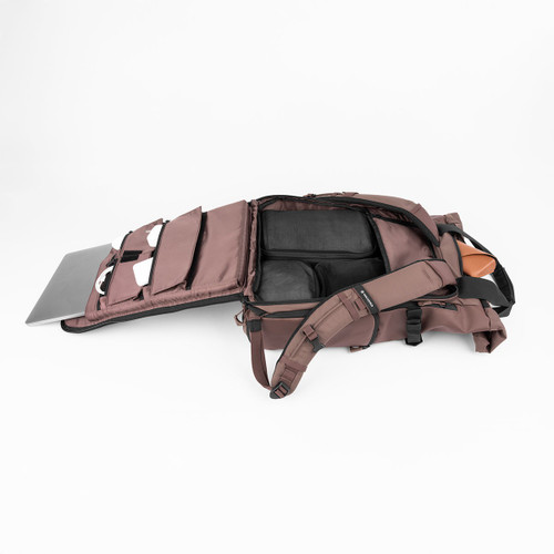 Wandrd PRVKE V4 31L Atacama Clay Photo Bundle 攝影背包套裝 official gallery image 5