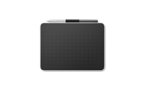 Wacom One S CTC4110WLW0C 正面與筆槽