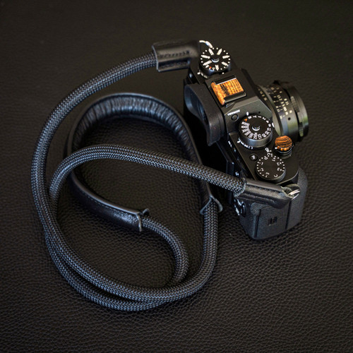A-MoDe CSCL120-RB 9mm 真皮肩墊登山繩相機帶 120cm (紅黑色) 產品圖 6